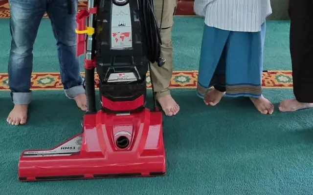 Bagian depan rumah sikat Hamra Makina HM61